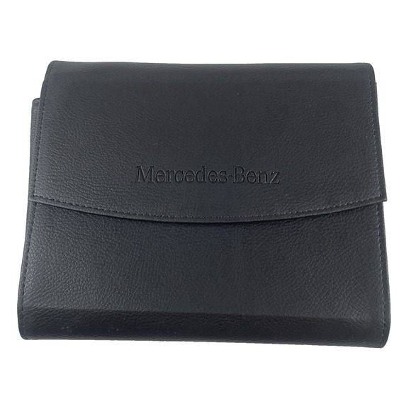 Mercedes Benz C Class Owners Manual C300 Sedan Booklets + CD w/Black Case - Picture 2 of 13